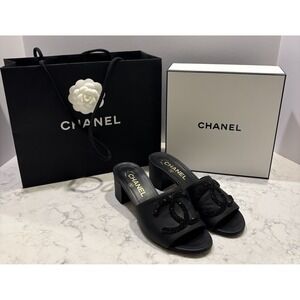 Chanel Black Leather Beaded CC Logo‎ Block Heel Mule Sandals 36.5 Made in Italy